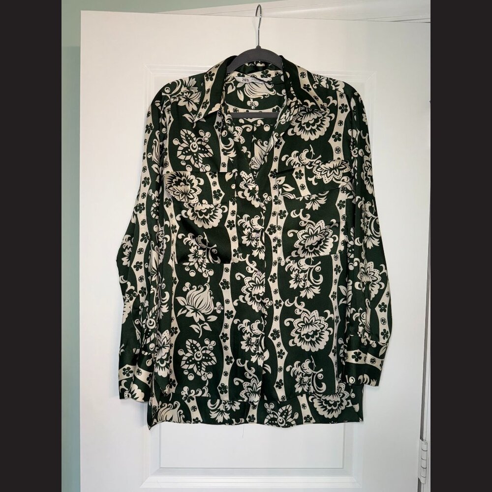 ZARA Green Floral Printed Satin Blouse Size M